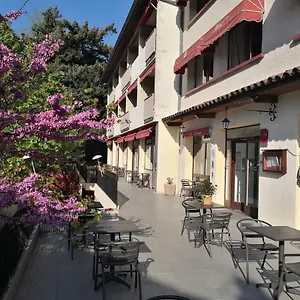 hotel-restaurant-le-tanargue.hotels-rhonealpes.com/