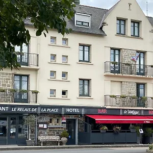 Le Relais De La Place Le Faou