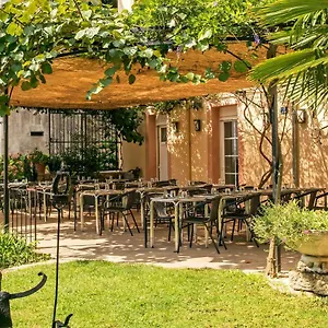 hotel-restaurant-les-touristes.hotels-rhonealpes.com/
